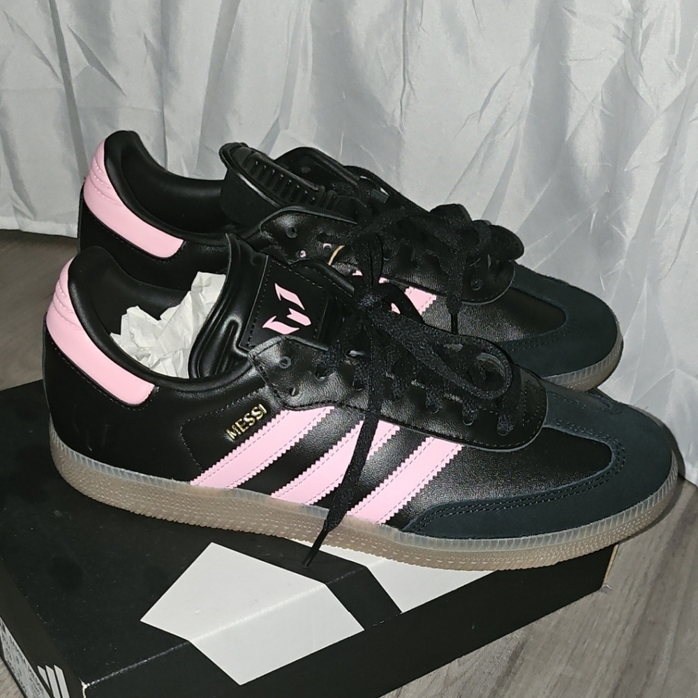 8.5 Mens Messi Sambas Adidas